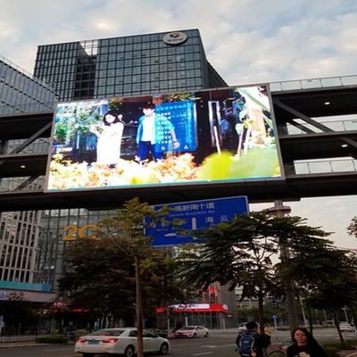 شاشة LED للإعلانات P6.67 22500dots / ㎡ Pixel بزاوية رؤية كبيرة