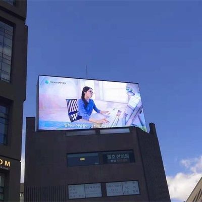 الإعلان في الهواء الطلق عالية السطوع شاشة LED IP65 للماء 1920Hz معدل التحديث