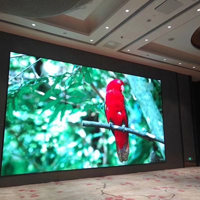 شاشة العرض LED الخارجية بالألوان الكاملة P5 تبلغ 1200 شمعة سطوع عالية التحديث للرياضة الحية