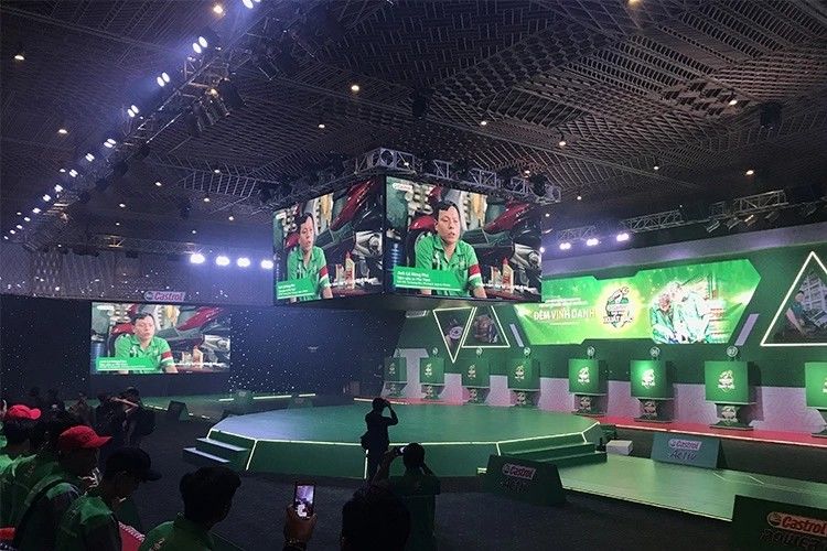 500 - 7000CD سطوع تأجير في الهواء الطلق شاشة LED SMD P3.91 1R1G1B تخصيص بكسل
