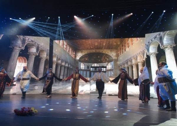 شاشة LED للمسرح الإعلاني بلغ 3.91 ملم بالألوان الكاملة&gt; 100000 ساعة عمر افتراضي